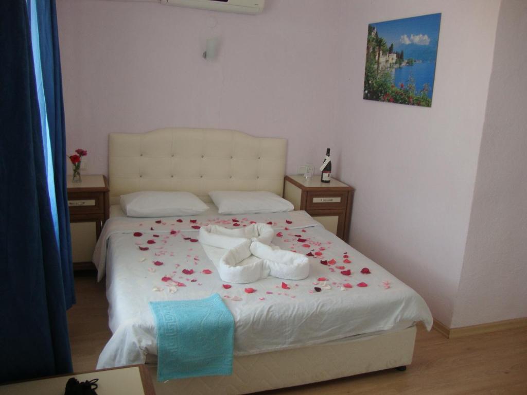Готель Mavi Akvaryum Pension Sogut  Екстер'єр фото